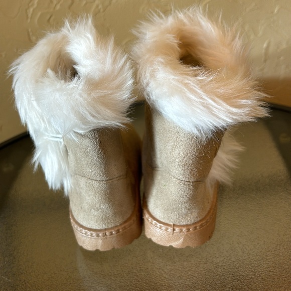 NWOT China Buttons City Toddler Winter Faux Fur Boots Size 25 - Picture 6 of 10